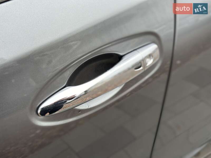 Внедорожник / Кроссовер Nissan Rogue 2019 в Киеве