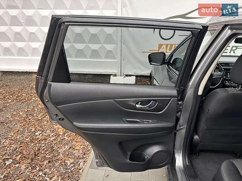 Внедорожник / Кроссовер Nissan Rogue 2019 в Киеве