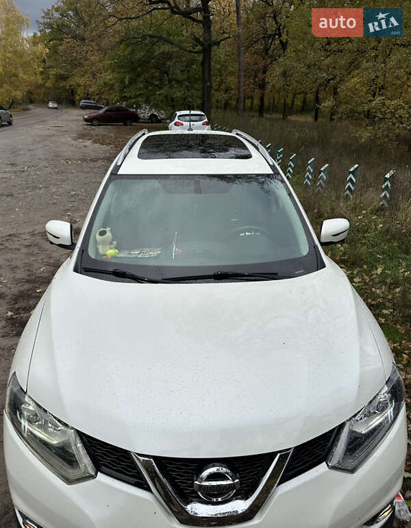 Позашляховик / Кросовер Nissan Rogue 2016 в Києві