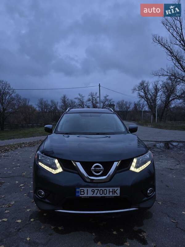 Внедорожник / Кроссовер Nissan Rogue 2015 в Кременчуге