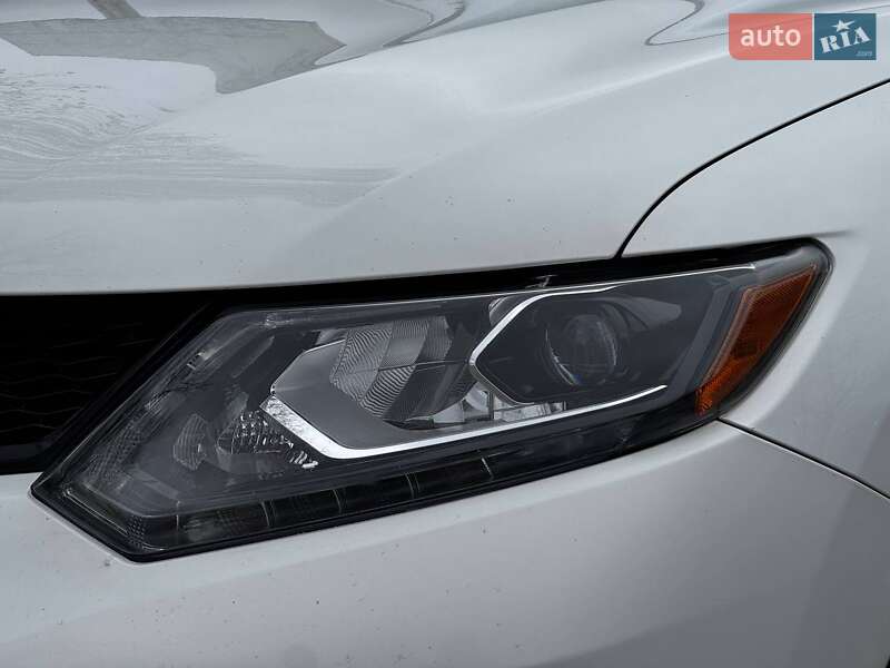 Внедорожник / Кроссовер Nissan Rogue 2015 в Ахтырке