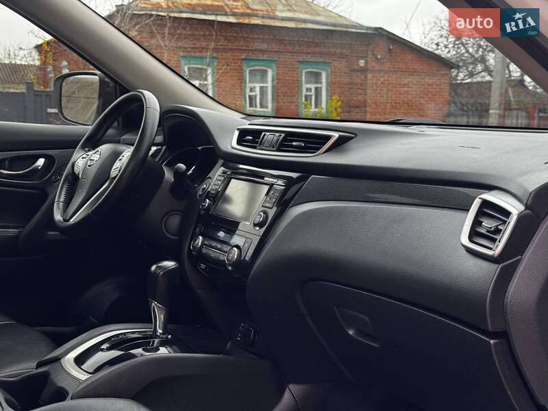 Внедорожник / Кроссовер Nissan Rogue 2015 в Ахтырке