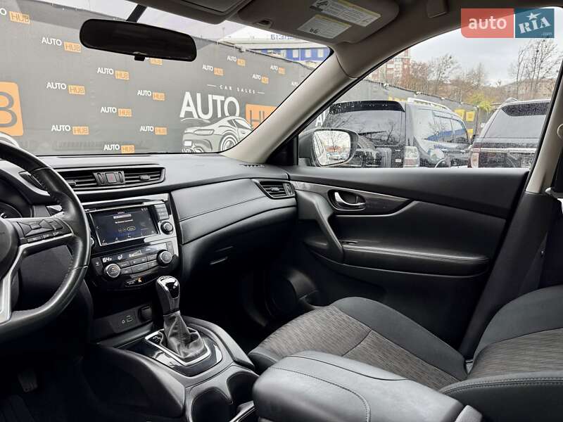 Позашляховик / Кросовер Nissan Rogue 2018 в Харкові