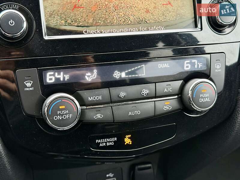 Позашляховик / Кросовер Nissan Rogue 2018 в Харкові