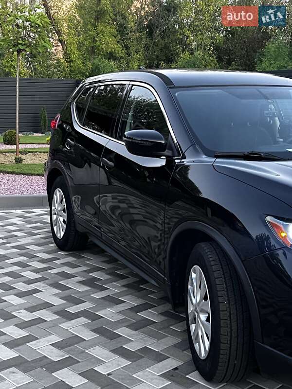 Внедорожник / Кроссовер Nissan Rogue 2017 в Каневе