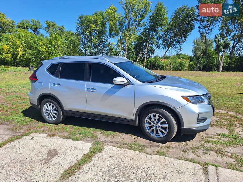 Внедорожник / Кроссовер Nissan Rogue 2017 в Зенькове фото 7 Внедорожник / Кроссовер Nissan Rogue 2017 в Зенькове