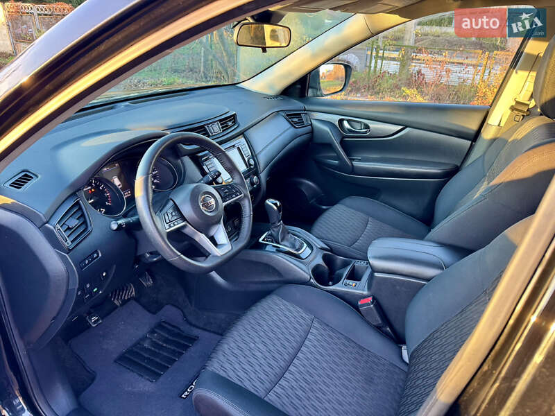 Внедорожник / Кроссовер Nissan Rogue 2018 в Ровно фото 11 Внедорожник / Кроссовер Nissan Rogue 2018 в Ровно