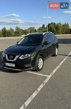 Внедорожник / Кроссовер Nissan Rogue 2018 в Киеве