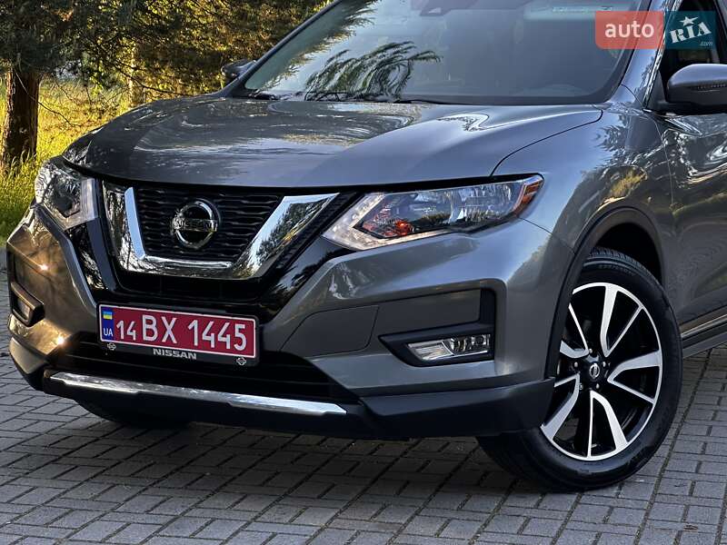 Внедорожник / Кроссовер Nissan Rogue 2019 в Дрогобыче