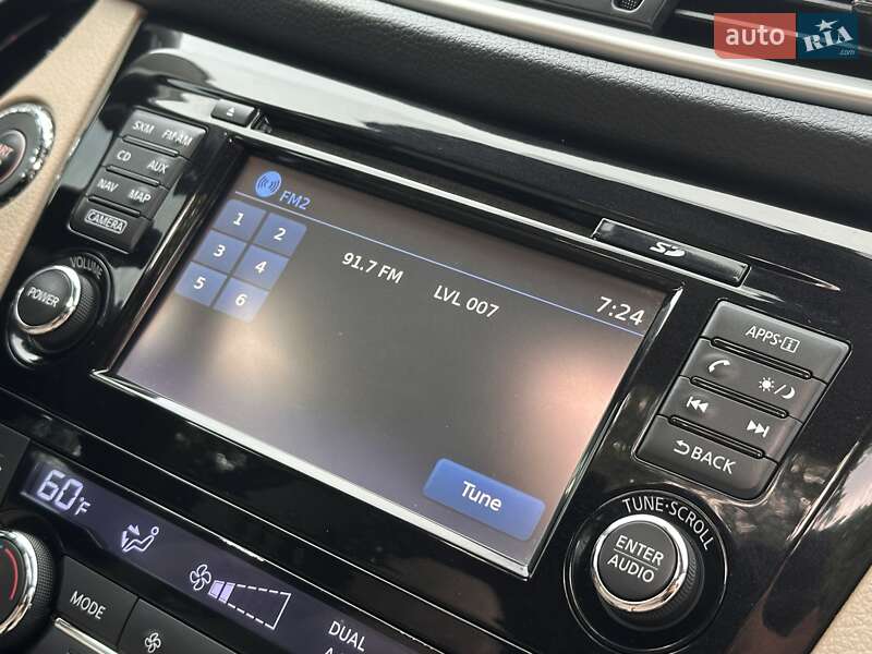 Внедорожник / Кроссовер Nissan Rogue 2015 в Дрогобыче