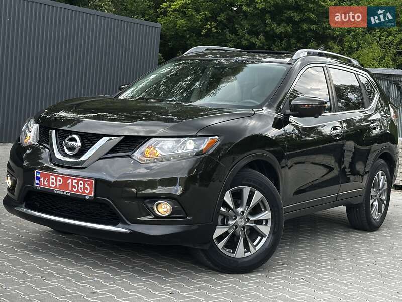 Внедорожник / Кроссовер Nissan Rogue 2015 в Дрогобыче
