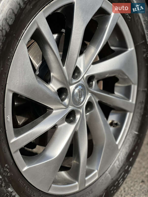 Позашляховик / Кросовер Nissan Rogue 2014 в Одесі