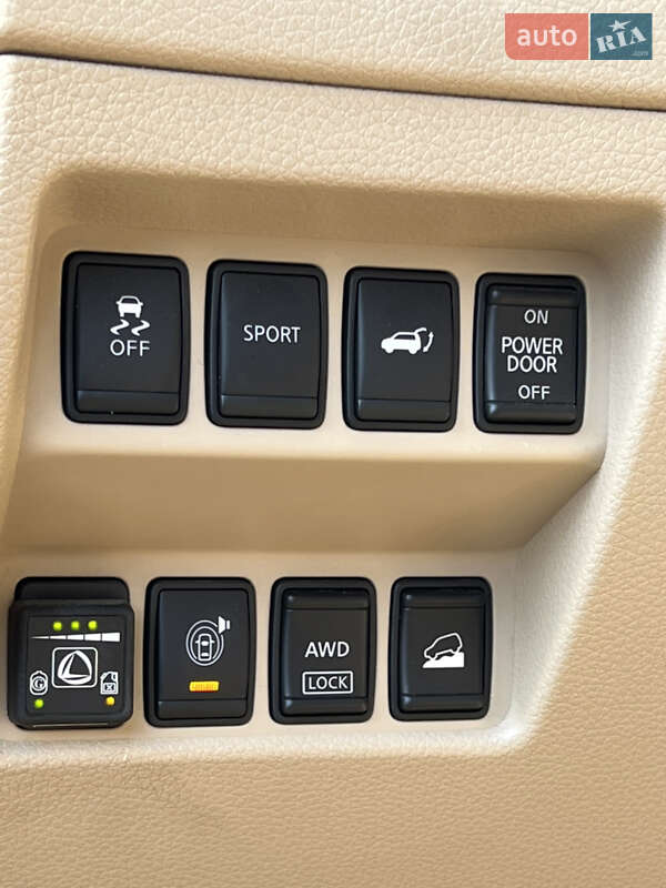 Позашляховик / Кросовер Nissan Rogue 2014 в Одесі