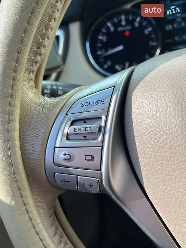 Позашляховик / Кросовер Nissan Rogue 2014 в Одесі