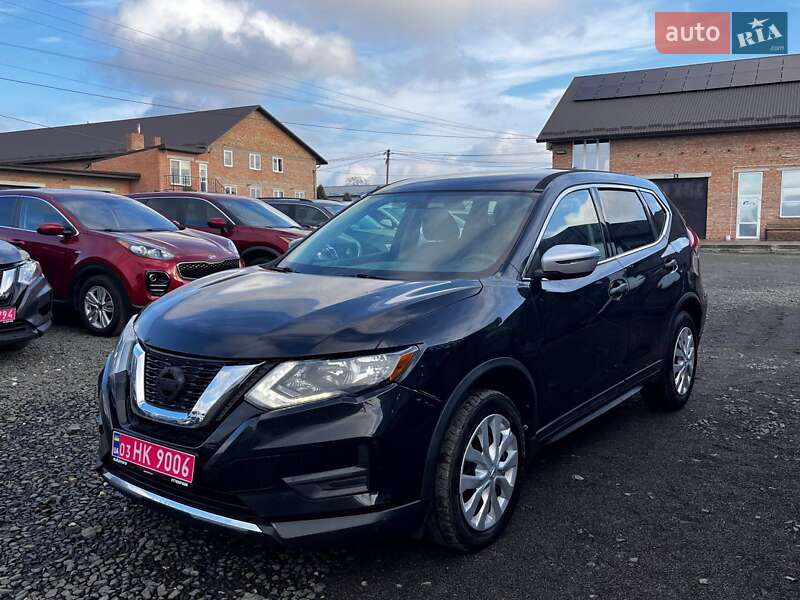 Внедорожник / Кроссовер Nissan Rogue 2017 в Луцке