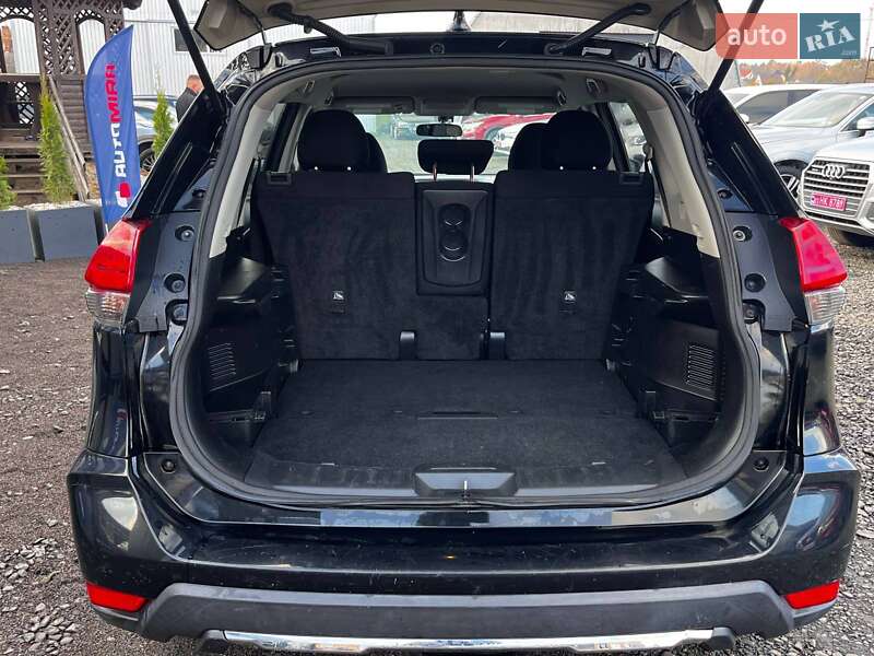 Внедорожник / Кроссовер Nissan Rogue 2017 в Луцке