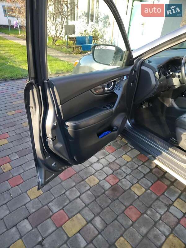 Внедорожник / Кроссовер Nissan Rogue 2016 в Полтаве фото 8 Внедорожник / Кроссовер Nissan Rogue 2016 в Полтаве