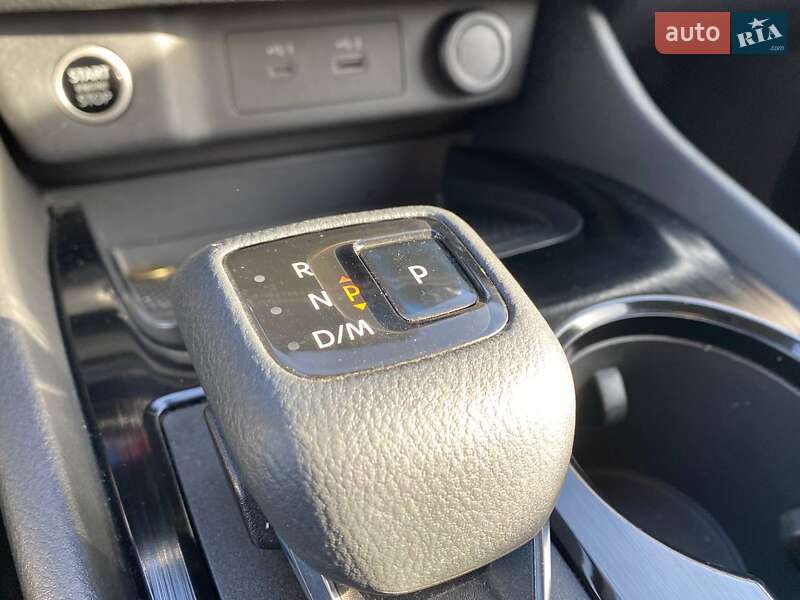 Внедорожник / Кроссовер Nissan Rogue 2021 в Львове