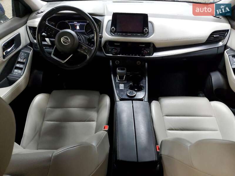 Внедорожник / Кроссовер Nissan Rogue 2021 в Киеве