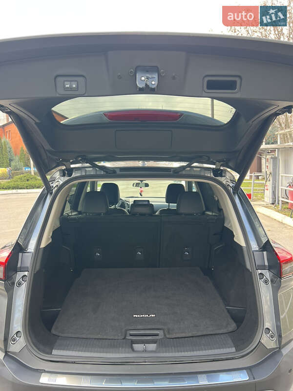 Внедорожник / Кроссовер Nissan Rogue 2021 в Харькове