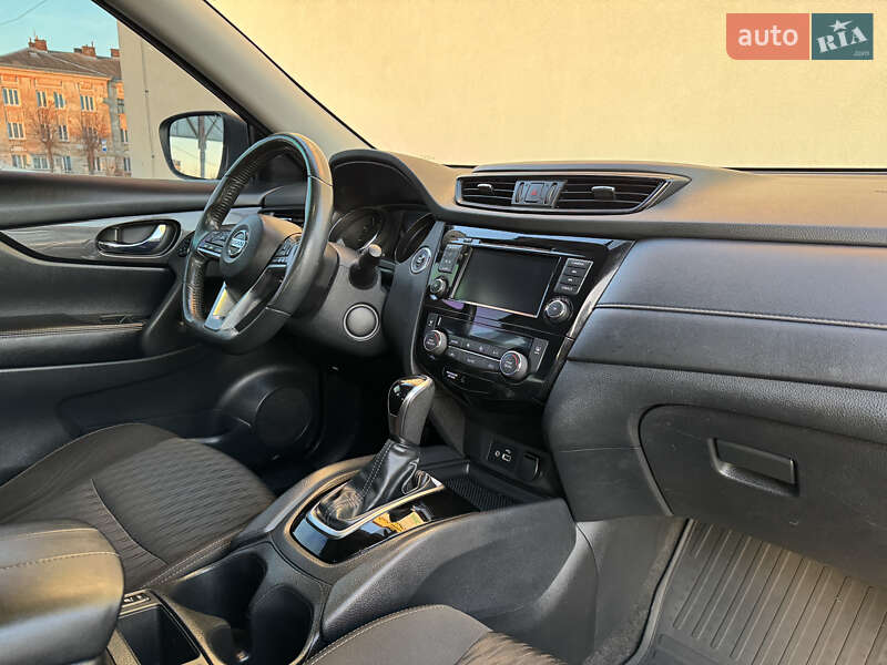 Внедорожник / Кроссовер Nissan Rogue 2017 в Дрогобыче фото 4 Внедорожник / Кроссовер Nissan Rogue 2017 в Дрогобыче