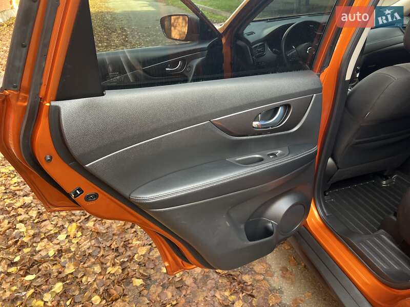 Внедорожник / Кроссовер Nissan Rogue 2018 в Днепре