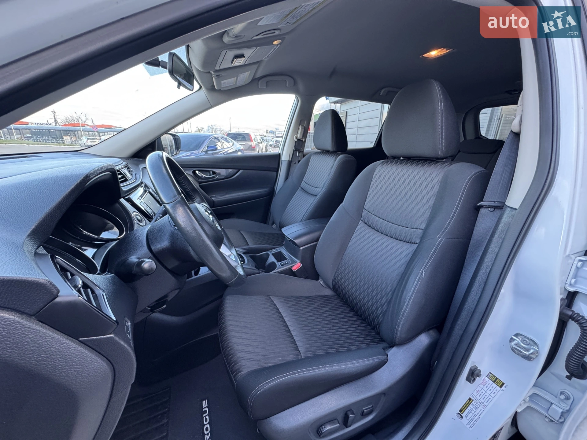 2017 Nissan Rogue - мініатюра 12