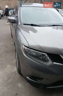 Внедорожник / Кроссовер Nissan Rogue 2016 в Киеве