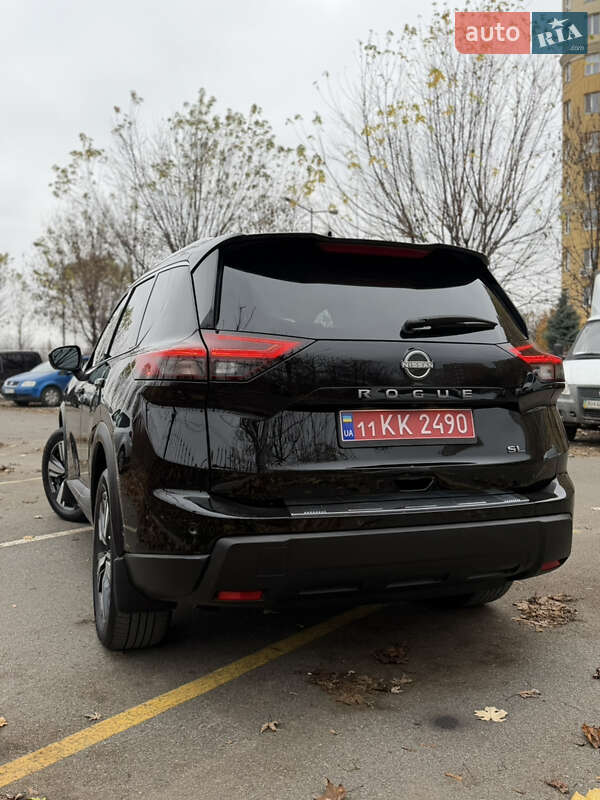Внедорожник / Кроссовер Nissan Rogue 2024 в Киеве