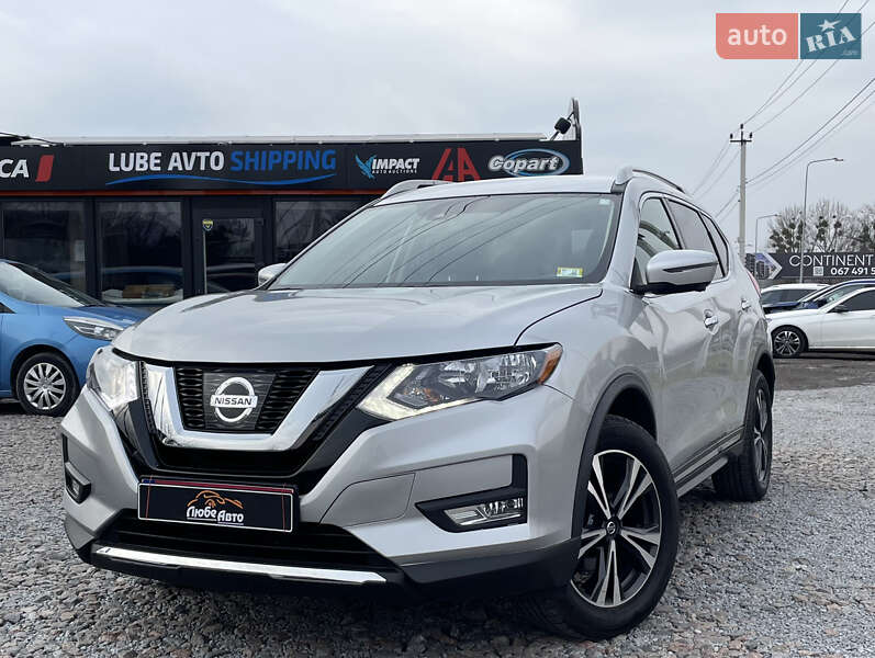 Позашляховик / Кросовер Nissan Rogue 2017 в Львові