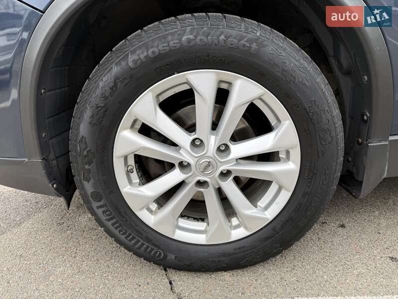 Позашляховик / Кросовер Nissan Rogue 2015 в Києві