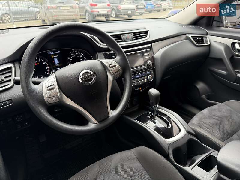 Позашляховик / Кросовер Nissan Rogue 2015 в Києві