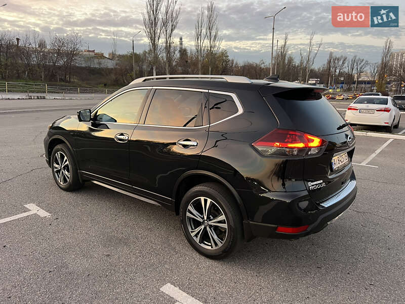 Позашляховик / Кросовер Nissan Rogue 2019 в Києві