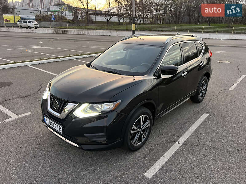 Позашляховик / Кросовер Nissan Rogue 2019 в Києві