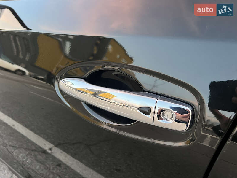 Позашляховик / Кросовер Nissan Rogue 2019 в Києві