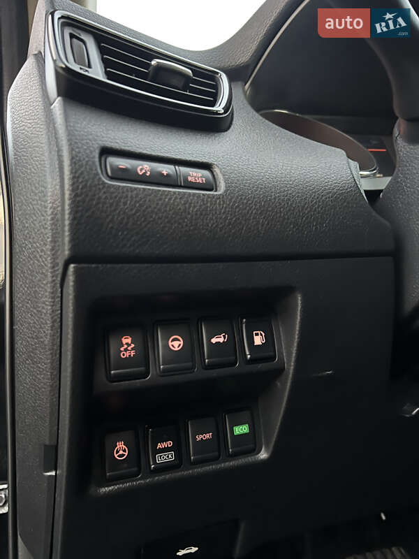 Позашляховик / Кросовер Nissan Rogue 2019 в Києві