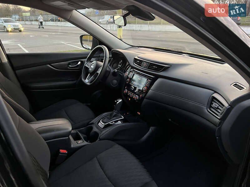 Позашляховик / Кросовер Nissan Rogue 2019 в Києві