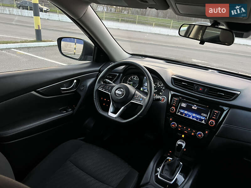 Позашляховик / Кросовер Nissan Rogue 2019 в Києві