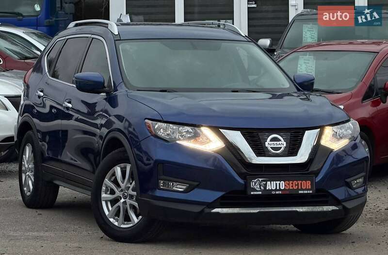 Внедорожник / Кроссовер Nissan Rogue 2017 в Харькове