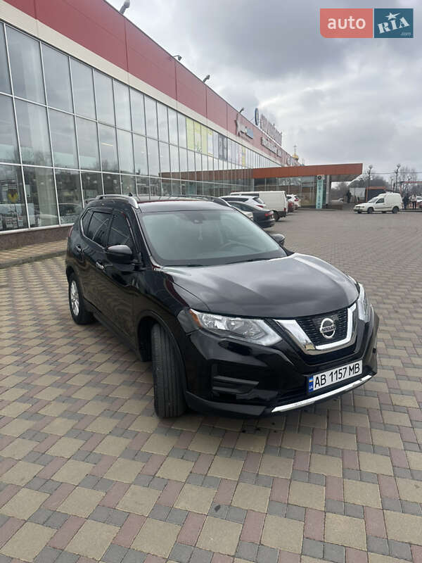 Внедорожник / Кроссовер Nissan Rogue 2020 в Гайсине