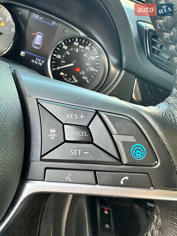 Позашляховик / Кросовер Nissan Rogue 2017 в Миколаєві