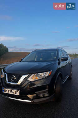 Внедорожник / Кроссовер Nissan Rogue 2018 в Ровно