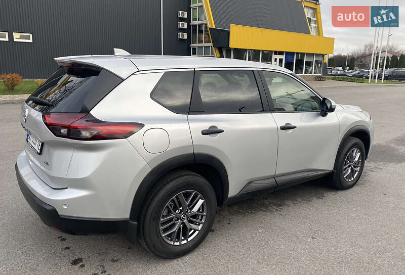 Внедорожник / Кроссовер Nissan Rogue 2024 в Броварах