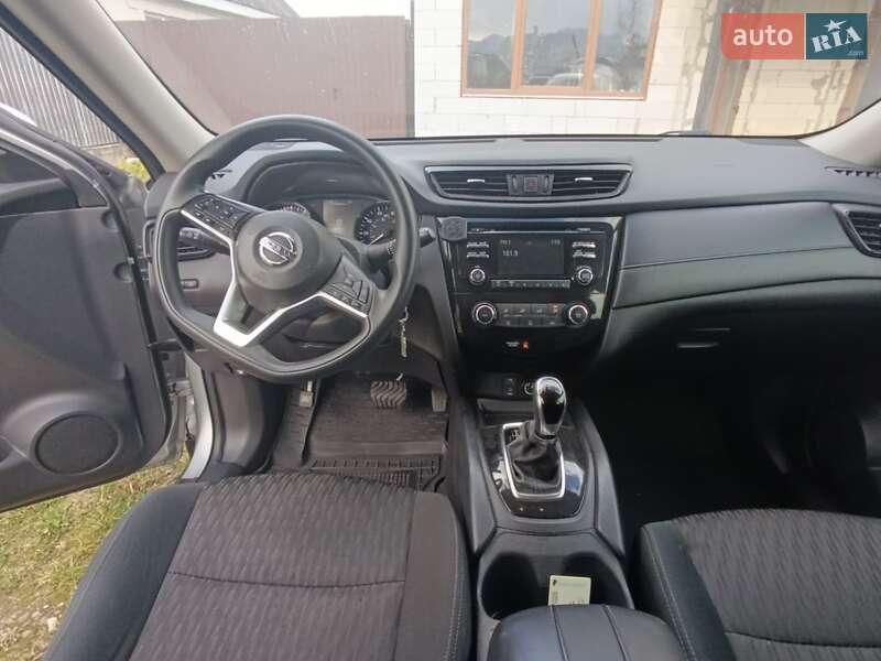 Внедорожник / Кроссовер Nissan Rogue 2017 в Тячеве фото 6 Внедорожник / Кроссовер Nissan Rogue 2017 в Тячеве