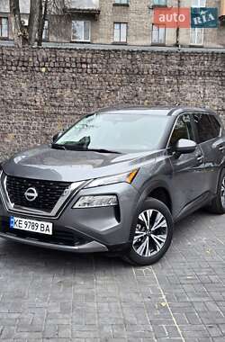 Позашляховик / Кросовер Nissan Rogue 2022 в Кам'янському