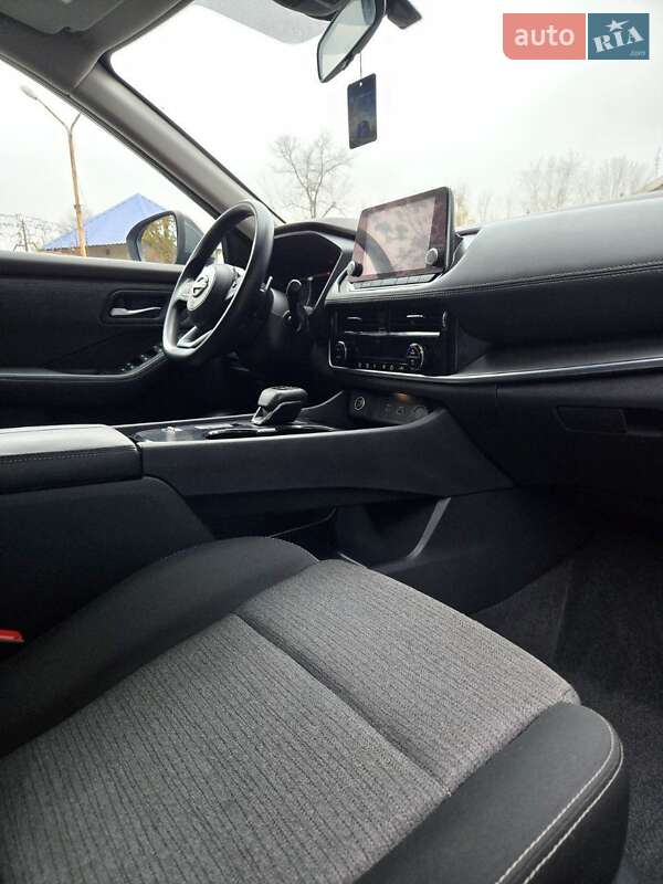 Внедорожник / Кроссовер Nissan Rogue 2022 в Каменском