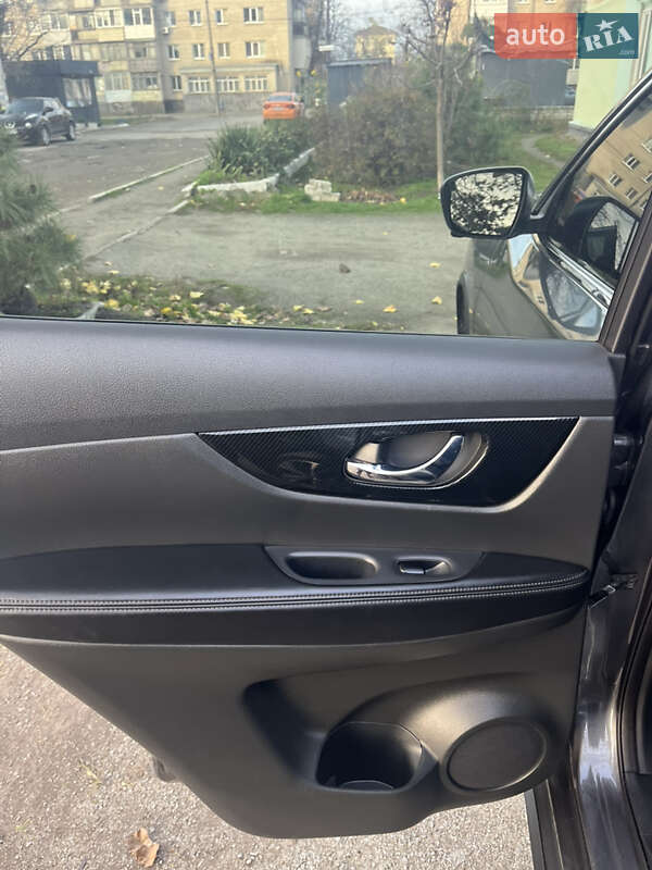 Внедорожник / Кроссовер Nissan Rogue 2017 в Днепре фото 8 Внедорожник / Кроссовер Nissan Rogue 2017 в Днепре