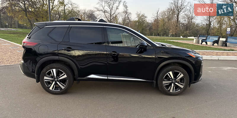 Внедорожник / Кроссовер Nissan Rogue 2021 в Одессе