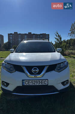 Внедорожник / Кроссовер Nissan Rogue 2016 в Новоднестровске