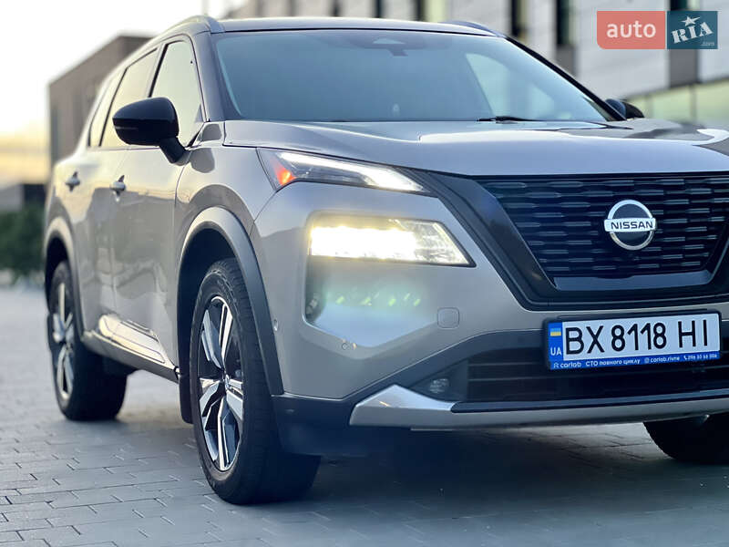 Внедорожник / Кроссовер Nissan Rogue 2021 в Хмельницком